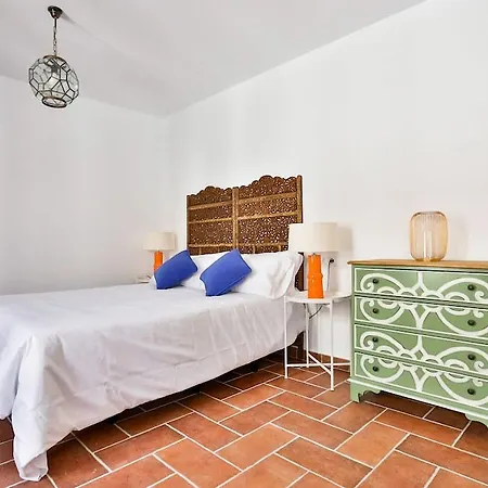 Oyo Urban Vida Alcázar Apartamento *