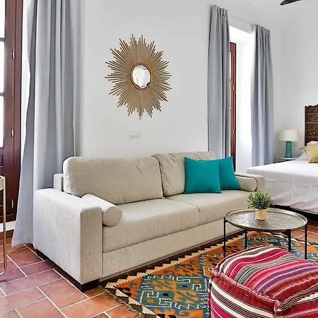 Oyo Urban Vida Alcázar Córdoba