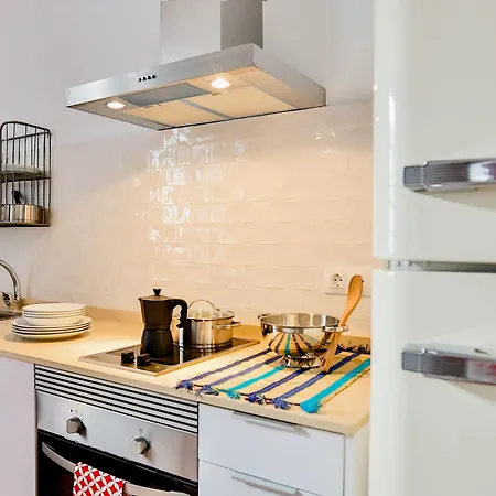 Oyo Urban Vida Alcazar Apartmán